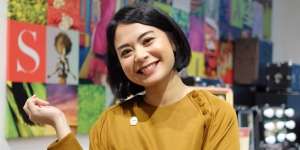 Makeup Andalan Buat Kamu yang Hobi Traveling