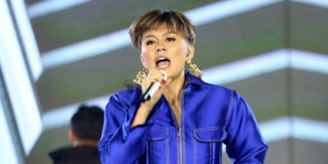 Agnez Mo: Banyak yang Bisa Jadi Penyanyi, Tapi Superstar....
