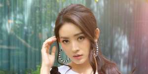 Foto Elegan Natasha Wilona Bikin Geger, Lihat Belakangnya