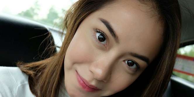 Lama Tak Muncul, Artis Cantik Ini Ternyata Ditahan