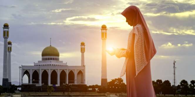 Baru Baca Niat Puasa Ramadan Siang Hari, Sahkah?