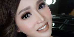 Pamer Beli Tas Hermes, Lucinta Luna Ternyata.....