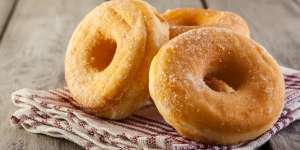 Buka Puasa dengan Donat Empuk dan Lembut, Nyaamm...
