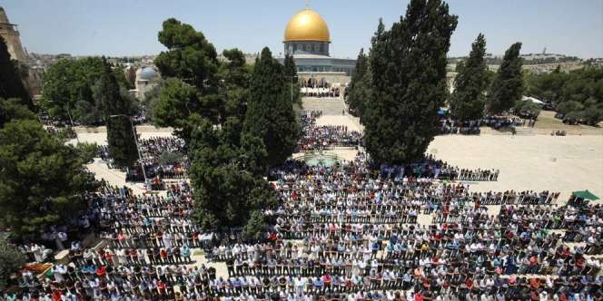 Suasana Sholat Jumat Pertama Ramadan di Al Aqsa, Masya Allah