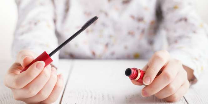 Cobain Yuk! Buat Maskara Sendiri untuk Pemilik Mata Sensitif