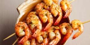 Udang Goreng Bawang Putih, Menu Sahur Cepat tapi Lezat 