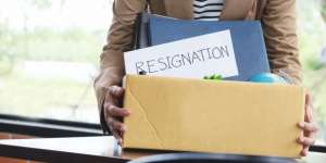 Rahmalia Anandayu: Mundur dari PNS, Salah atau Tidak?