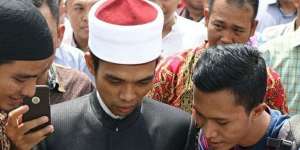 Viral, Abdul Somad Naik RX King Kejar Waktu Isi Ceramah