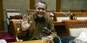 Dilantik MA, Perry Anak Petani Resmi Jadi Gubernur BI