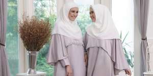 Inspirasi Kaftan di Hari Raya dari 6 Seleb Cantik