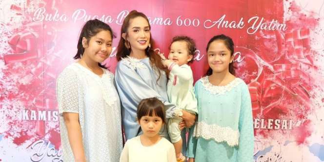 Tumbuhkan Rasa Empati, Ini Ajaran Ussy Pada Anak-anaknya