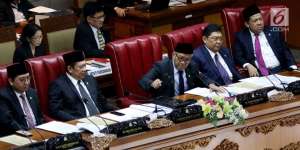 DPR Sahkan Revisi UU Terorisme