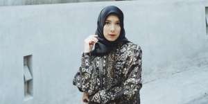 Padupadan Busana Etnik Modern dari Tiga Desainer Hijab
