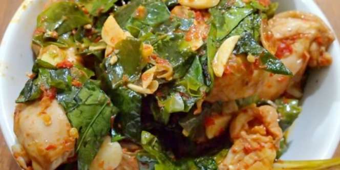 Ayam Daun Melinjo, Pilihan Tepat untuk Sahur