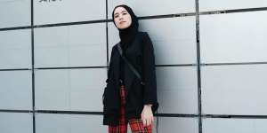 Pilihan Printed Pants Kekinian di Akhir Pekan