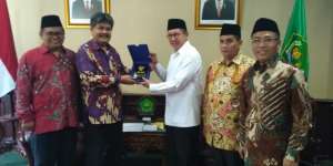 Menag Setor Zakat Mal ke Baznas, Berapa Nilainya?