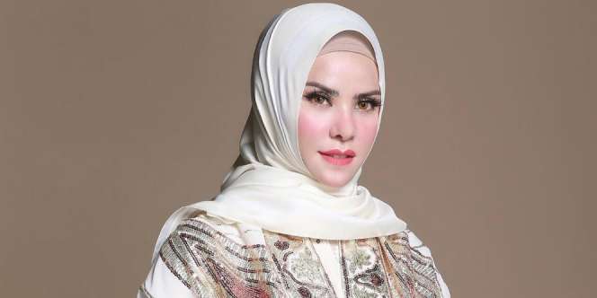 Dikabarkan Gugat Cerai Vicky Prasetyo, Ini Kata Angel Lelga