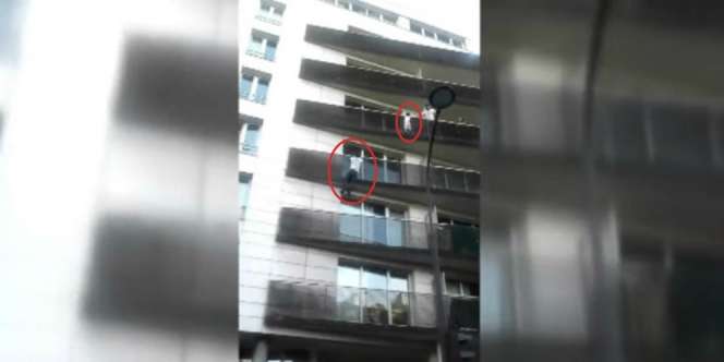 'Spiderman Muslim' Selamatkan Balita yang Hampir Jatuh