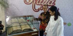 Gaet Milenial, 7 Alquran Unik Dipamerkan di Mal