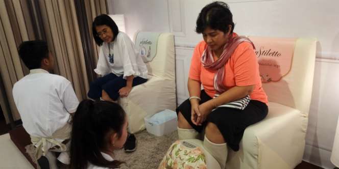 Alat Penghilang Pegal Setelah Seharian Pakai Sepatu Heels