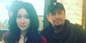 Foto Bareng Lucinta Luna, Caption Sunan Kalijaga Bikin Geger