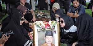 Obrolan Terakhir Olla Ramlan dan Sang Ayah: `Kemana Sayang?`