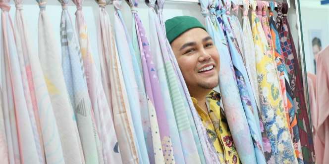 Suka Duka Igun Jualan Abaya, Ditawar Murah Hingga Ratusan Ribu