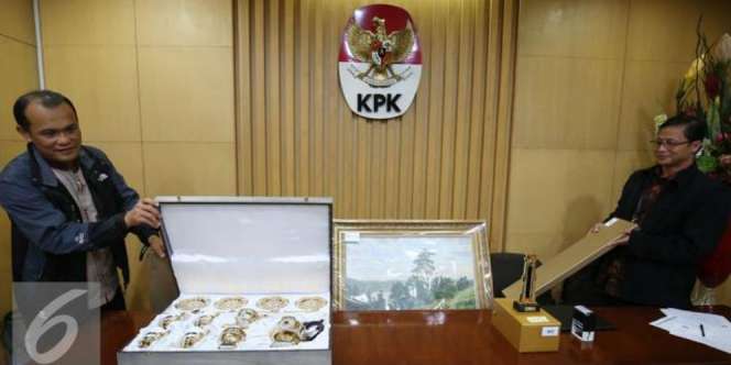 Jokowi Laporkan Gratifikasi Rp58 Miliar ke KPK