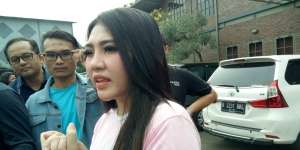 Unggahan Disindir Lebay, Via Vallen Beri Jawaban Menohok