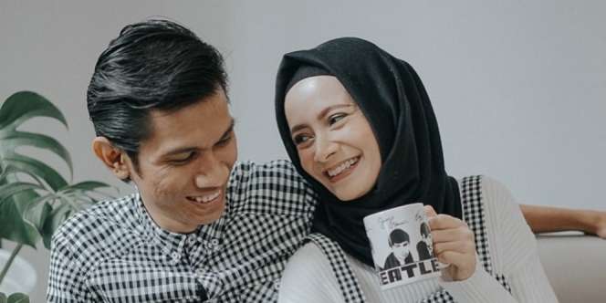 Cantik dan Modisnya Istri Tria Changcuter, Bikin Hati Meleleh