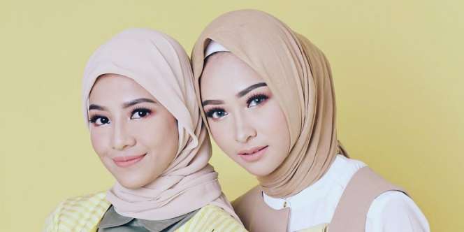 Inspirasi Busana Hamil Artis untuk Lebaran, Loose & Simpel