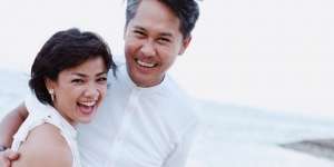 Nirina Zubir Pilih Jaga Toko Kue Saat Lebaran, Anak Protes?