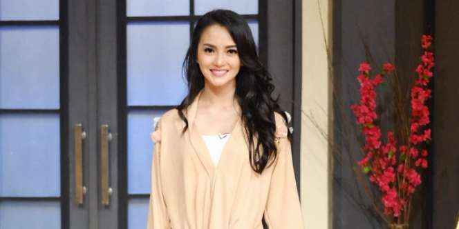 Foto dengan 'Berondong', Ririn Ekawati: Bukan Naksir