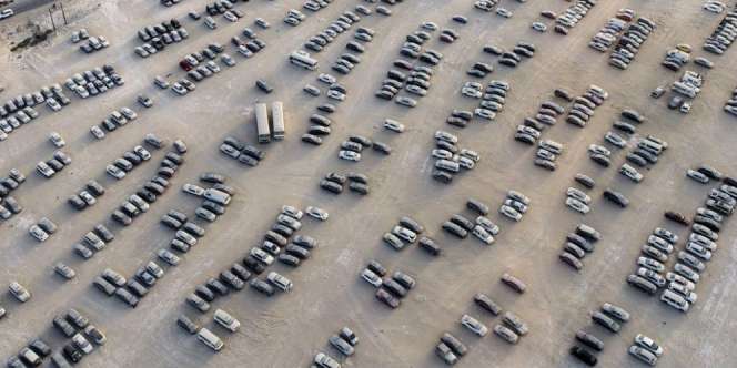 `Kuburan Massal` Mobil-mobil Mewah di Dubai