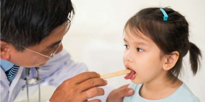 Pertimbangan Penting Sebelum Anak Lakukan Operasi Amandel