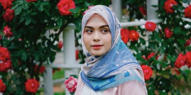 Tutorial Makeup Natural yang Pas Buat Remaja