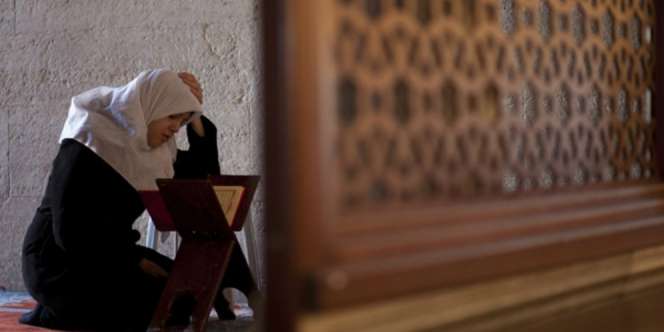 Keutamaan Menjawab Azan yang Tak Pernah Kita Duga