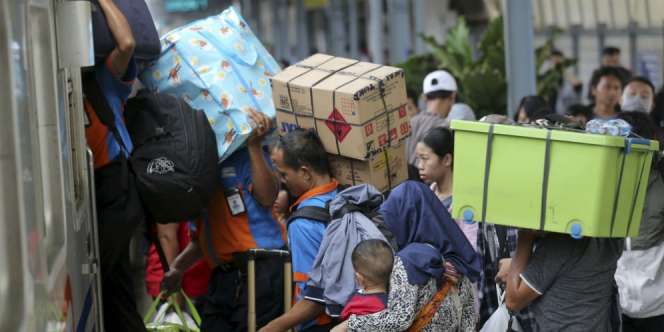 H+5 Lebaran, Stasiun Gambir dan Pasar Senen Banjir Penumpang