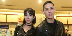 Pamer Foto Istri, Ganindra Bimo Dihujani Kritik Pedas