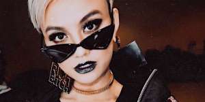 Ditanya Status Kekasih di Indonesia, Reaksi Agnez Mengejutkan