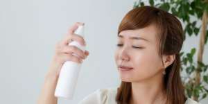 Cara Mudah Bikin Setting Spray Sendiri di Rumah