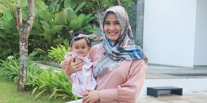 Instagram Banjir Doa, Ryana Dea Resmi Berhijab?