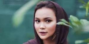 Gaya Hijab 'Jipon' Beauty Vlogger yang Kontroversial