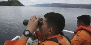 Petugas Akan Angkat KM Sinar Bangun dari Kedalaman 450 Meter