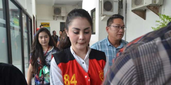 Kala Jennifer Bungkam dan Tertunduk Usai Vonis 4 Tahun Penjara