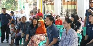Diantar Ibunda, Kaesang Mencoblos Pilkada Jateng