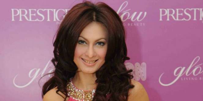 Tepergok Bareng Pria, Wajah `Jin Cantik` Diana Pungky Disorot
