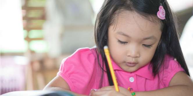 Aktivitas Menulis Seru untuk Mengisi Liburan Anak