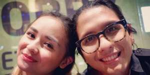 Terkuak Kehidupan Kelam Masa Lalu Artis Joanna dan Suami