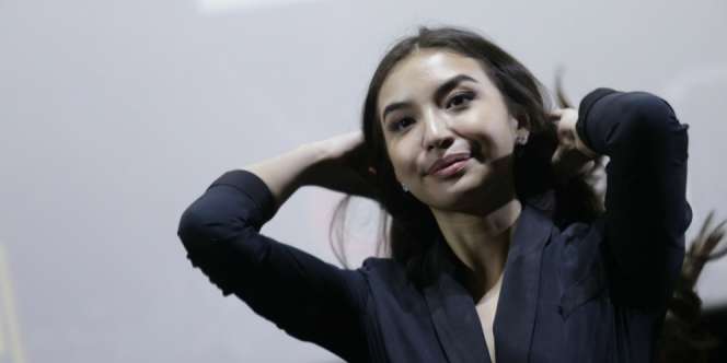 Foto Bareng Annisa Bahar, Wajah Manohara Jadi Perbincangan